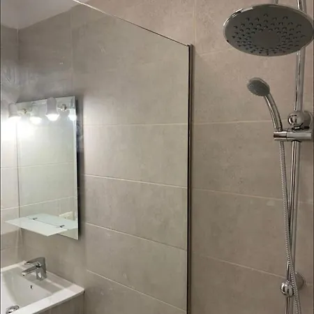 Atlantida Apartment *